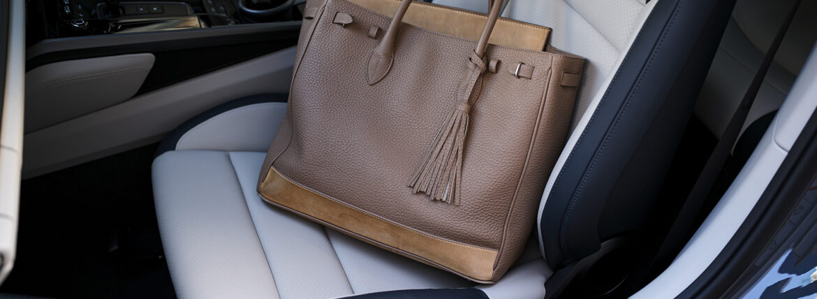 ACATE × cuervo bopoha GHIBLI SHRINK LEATHER , NUBUCK LEATHER TAUPE × BEIGE 2025 アカーテ クエルボヴァローナ ギブリ トートバック レザーバック シュリンクレザー シボ革 トープ ベージュ 愛知 名古屋 Alto e Diritto altoediritto アルトエデリット オーダー会 受注会