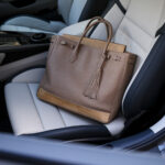 ACATE × cuervo bopoha GHIBLI SHRINK LEATHER , NUBUCK LEATHER TAUPE × BEIGE 2025 アカーテ クエルボヴァローナ ギブリ トートバック レザーバック シュリンクレザー シボ革 トープ ベージュ 愛知 名古屋 Alto e Diritto altoediritto アルトエデリット オーダー会 受注会