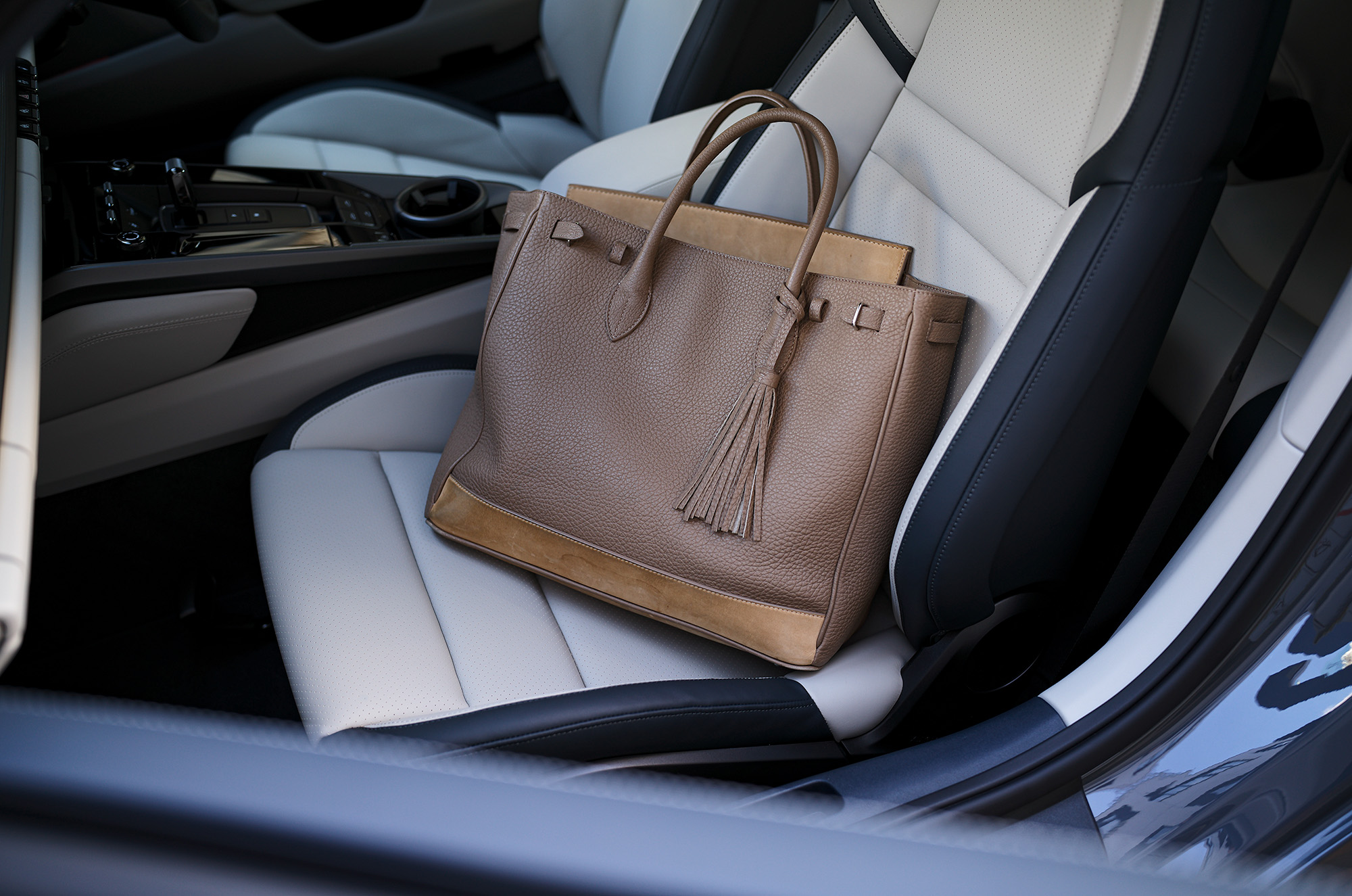 ACATE × cuervo bopoha GHIBLI SHRINK LEATHER , NUBUCK LEATHER TAUPE × BEIGE 2025 アカーテ クエルボヴァローナ ギブリ トートバック レザーバック シュリンクレザー シボ革 トープ ベージュ 愛知 名古屋 Alto e Diritto altoediritto アルトエデリット オーダー会 受注会
