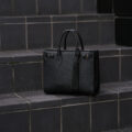 ACATE × cuervo bopoha “KARIF MINI” SHRINK LEATHER NERO × GOLDのイメージ