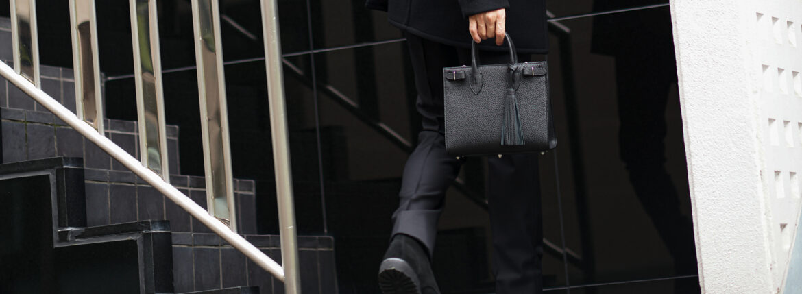 ACATE × cuervo bopoha (アカーテ × クエルボ ヴァローナ) KARIF MINI (カリフミニ) SHRINK LEATHER (シュリンクレザー) トートバッグ レザーバッグ NERO × SILVER(ネロ×シルバー) 愛知 名古屋 Alto e Diritto altoediritto アルトエデリットBAG LEATHER BAG カバン
