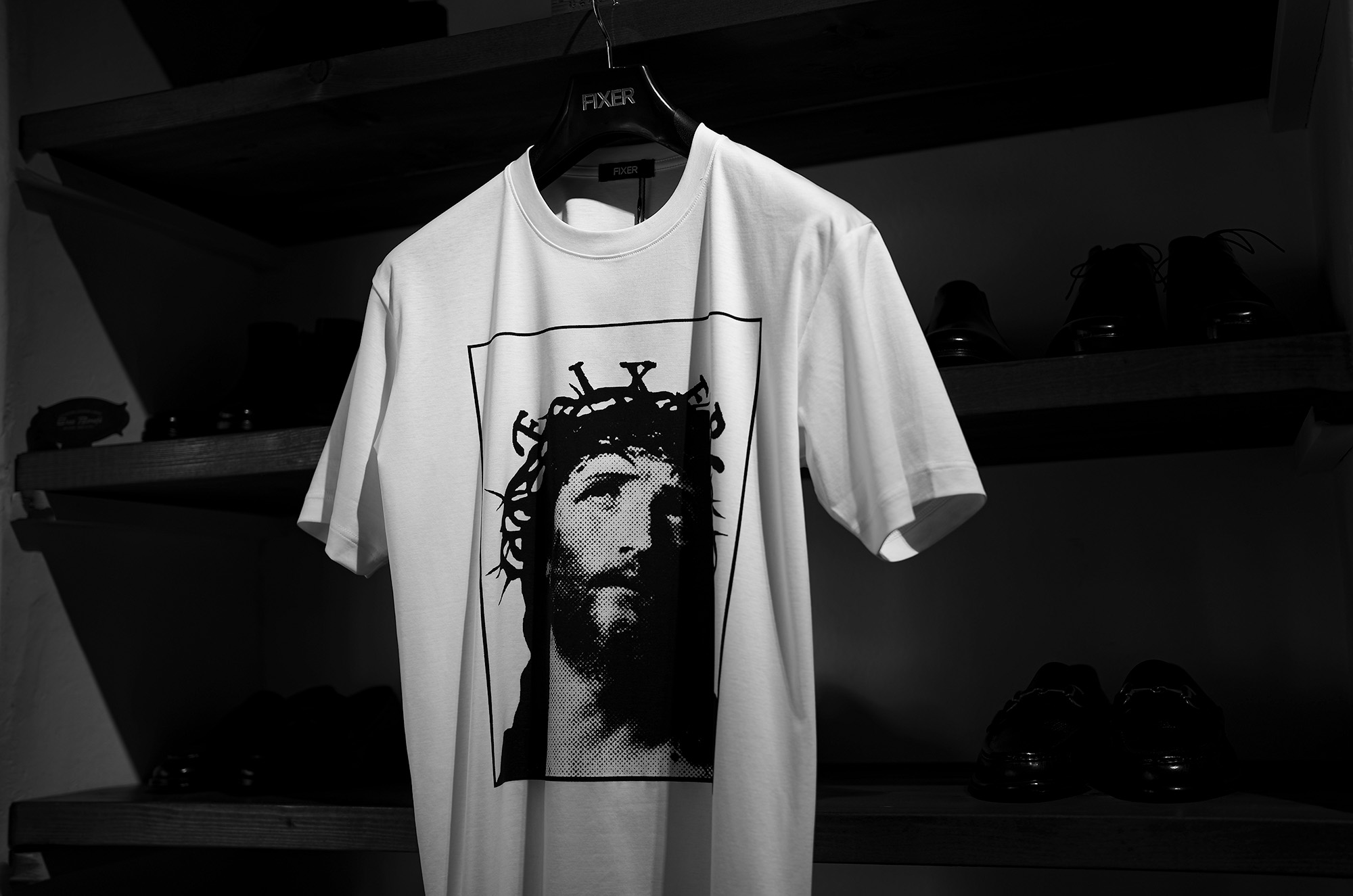 FIXER "FTS-17" JESUS WHITE フィクサー ジーザス キリスト ホワイト FIXER ロゴ Tシャツ フォトプリントTシャツ 愛知 名古屋 Alto e Diritto altoediritto アルトエデリット