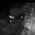 FIXER × NEW ERA 59FIFTY® FNE-07 Reverse Logo BASEBALL CAP BLACK × WHITE , BLACK × BLACK 【ご予約開始】【2025.11.03(Mon)～2025.11.30(Sun)】のイメージ