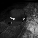 FIXER × NEW ERA 59FIFTY® "FNE-07" Reverse Logo BASEBALL CAP BLACK × WHITE フィクサー × ニューエラ リバースロゴ ベースボールキャップ ブラック ホワイト 愛知 名古屋 Alto e Diritto altoediritto アルトエデリット