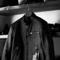 TOM FORD (トムフォード) GRAIN LEATHER ZIP BIKER (グレインレザー ジップ バイカー) カーフレザー シングル ライダース ジャケット BLACK (ブラック) Made in italy (イタリア製) 2025のイメージ