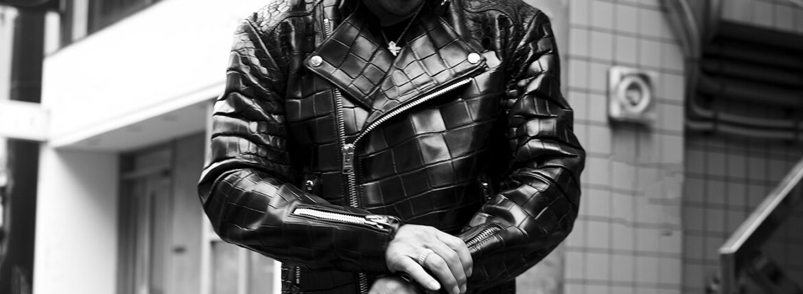 UNFADING (アンフェイディング) HAWK CROCODILE (ホーク クロコダイル) SEMI DOUBLE RIDERS CROCODILE LEATHER クロコダイルレザー セミダブル ライダース ジャケット BLACK (ブラック) Made in Japan (日本製) 【ご予約開始】愛知 名古屋 Alto e Diritto altoediritto アルトエデリット 魔裟斗 魔裟斗チャンネル レザージャケット ライダース 革ジャン クロコレザー