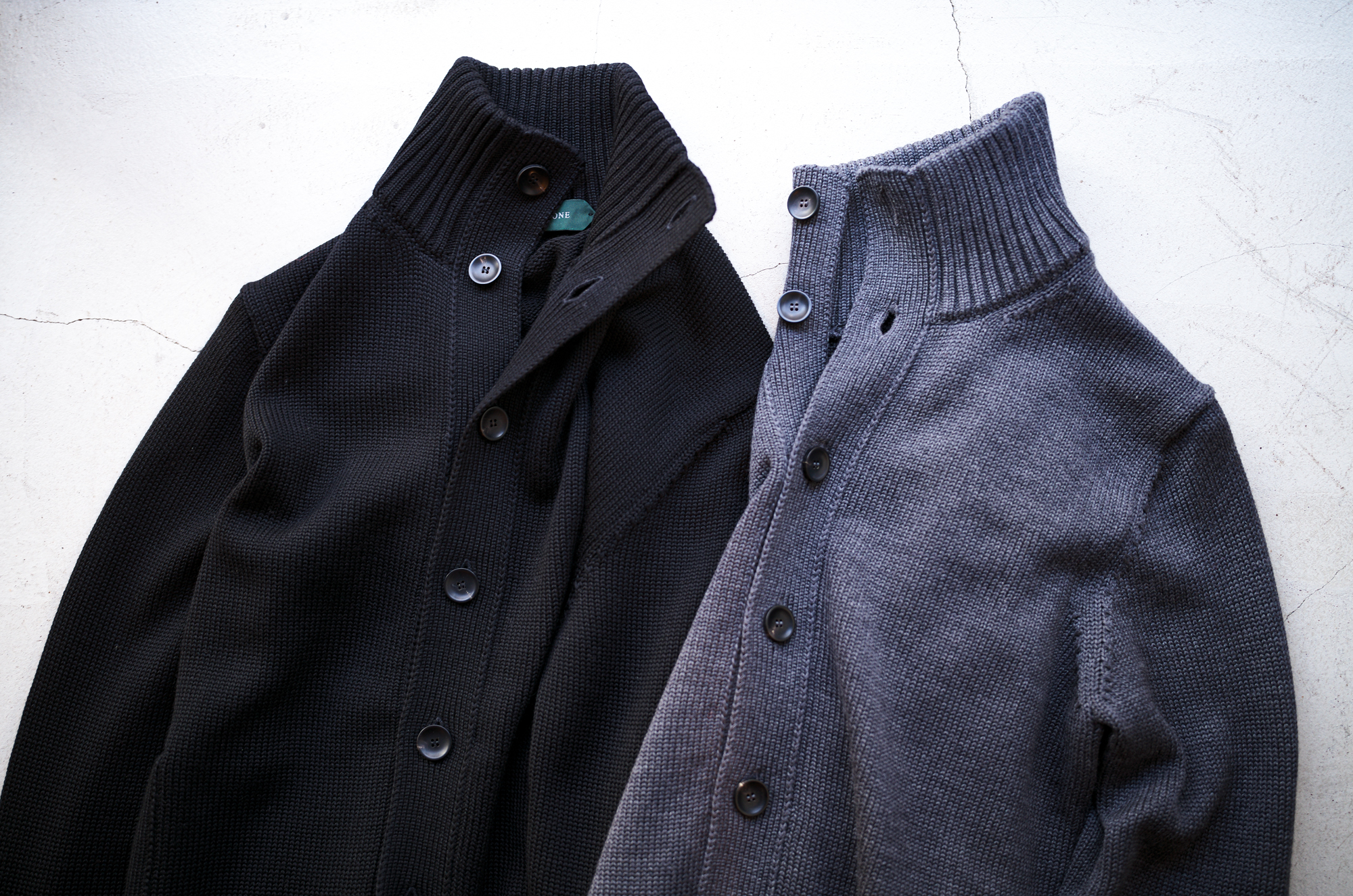 ZANONE "CHIOTO" MIDDLE GAUGE WOOL STAND COLLAR KNIT CARDUGAN /// BLACK・Z0015 , GRAY・Z2232 ザノーネ ミドルゲージ ニット ジャケット 5ゲージウールスタンドカラーニットカーディガン ブラック グレー 愛知 名古屋 Alto e Diritto altoediritto アルトエデリット