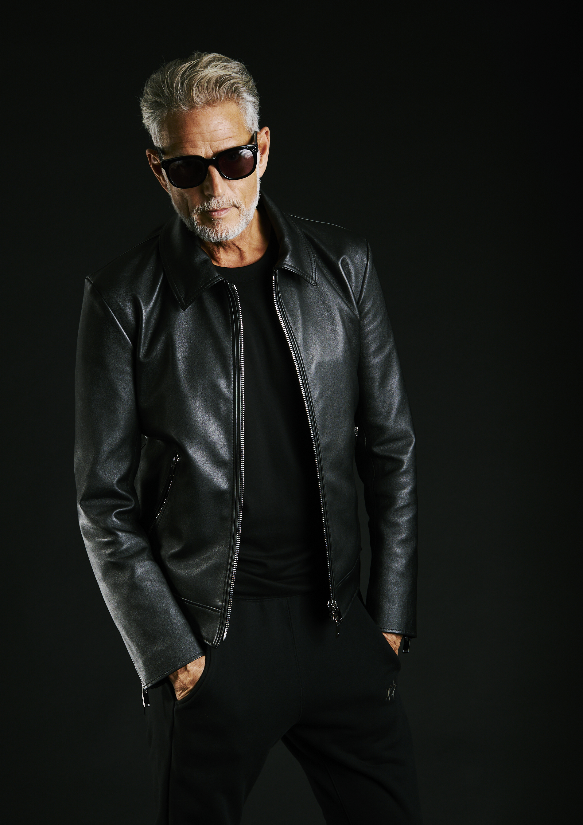 1PIU1UGUALE3 × FIXER (ウノピュウノウグァーレトレ × フィクサー) LIMITED Collection F-9 EVO SINGLE RIDERS (エフナイン エブォ シングルライダース) STRETCH LEATHER (ストレッチレザー) シングルライダース ジャケット BLACK (ブラック)【ご予約開始】【2025.12.13(Sat).12時～2025.12.29(Mon).11時59分】愛知 名古屋 Alto e Diritto altoediritto アルトエデリット