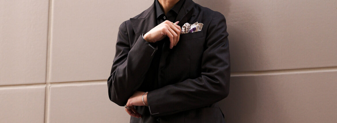 AVANTARE (アヴァンターレ) Lyon (リヨン) SILK 100% Chief シルク チーフ BEIGE (ベージュ) made in italy(イタリア製)のイメージ