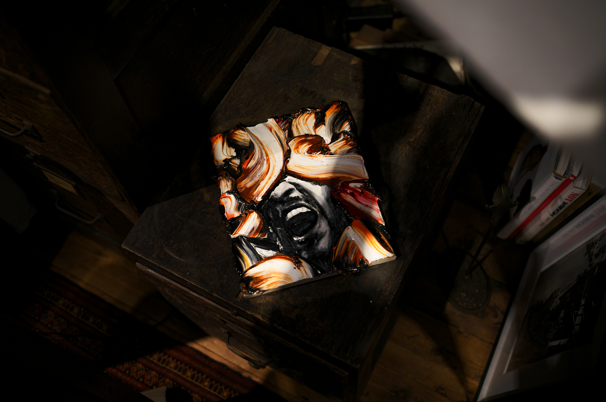 NEUNOA JF 愛知 名古屋 Alto e Diritto altoediritto アルトエデリット JOHN FRUSCIANTE RED HOT CHILI PEPPERS ジョン・フルシアンテ ジョン・アンソニー・フルシアンテは、アメリカのミュージシャン。レッド・ホット・チリ・ペッパーズのギタリスト、ボーカリスト。 「ローリング・ストーンの選ぶ歴史上最も偉大な100人のギタリスト」において、2003年には第18位、2011年の改訂版では第72位となっている。