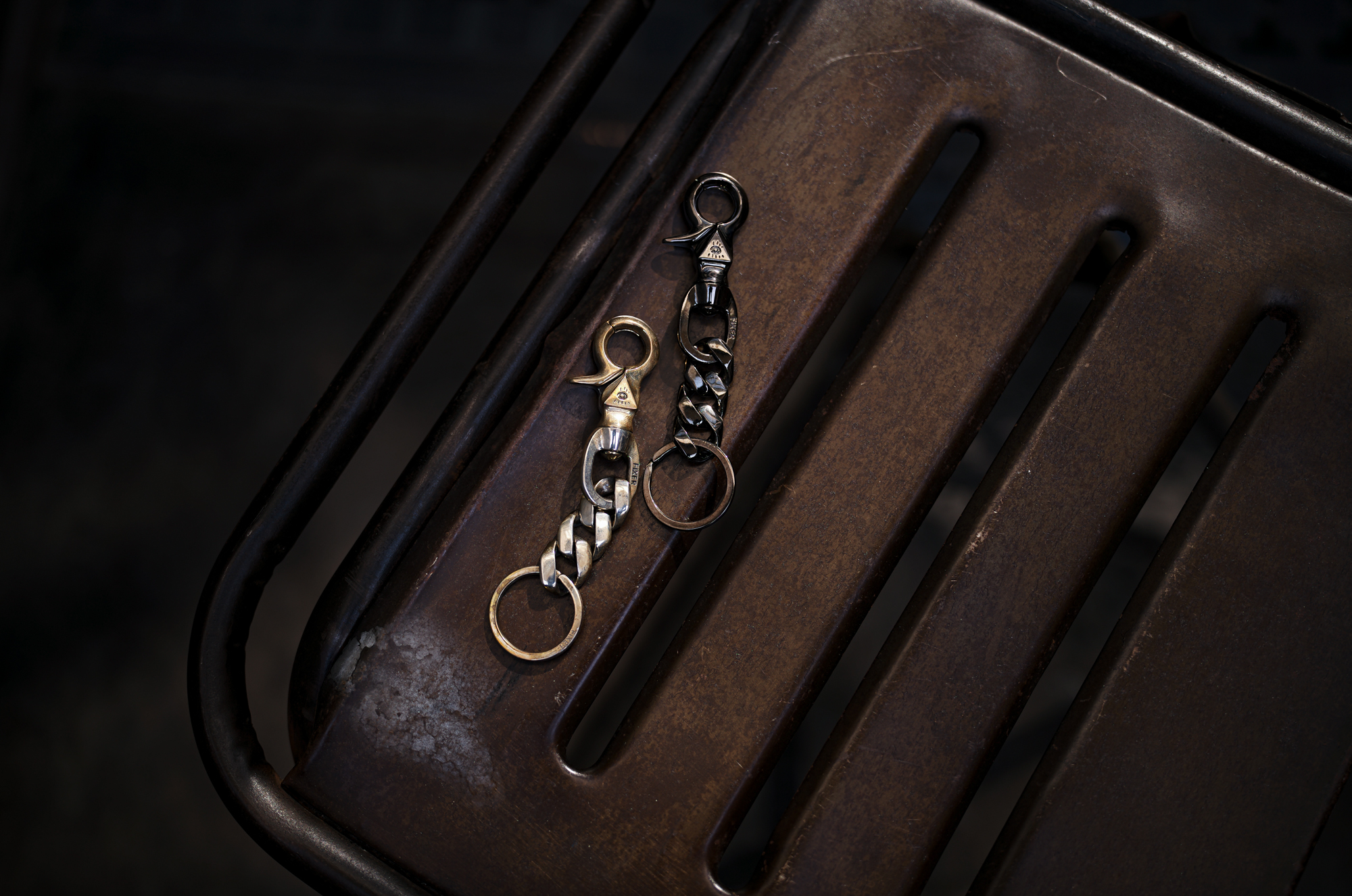 FIXER FKC-01 ILLUMINATI EYES KEY CHAIN 925 STERLING SILVER SILVER , BLACK RHODIUM 【ご予約開始】【2025.12.22(Mon)～2026.1.11(Sun)】  (925 スターリングシルバー) イルミナティ アイズ キーチェーン フィクサー ブラック ロジウム