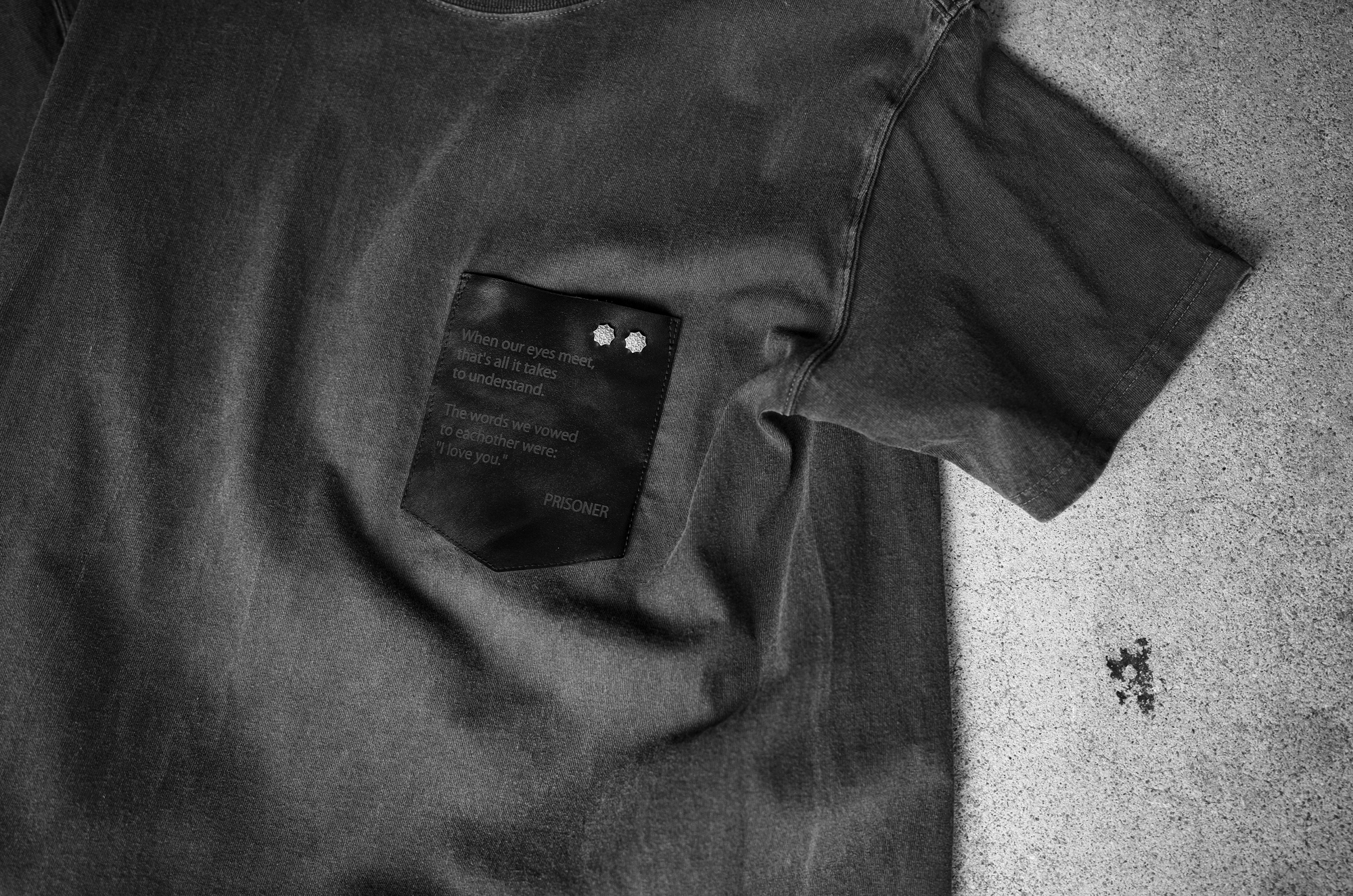 PRISONER ID1904|密度は、洗濯で沈殿する【PRE-ORDER OPEN|2026.1.29 (Thu) — 2026.2.15 (Sun)】【Made-to-Order Only】PRISONER ID1904|Density Settles Through Washing プリズナー Tシャツ