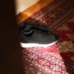 スエードなのに、品が崩れない理由 ーWHA-0001S という選択 ー WH (ダブルエイチ) WHA-0001S SUEDE LEATHER SNEAKERS レザースニーカー BLACK×WHITE (ブラックスエード×ホワイト) 愛知 名古屋 Alto e Diritto altoediritto アルトエデリット