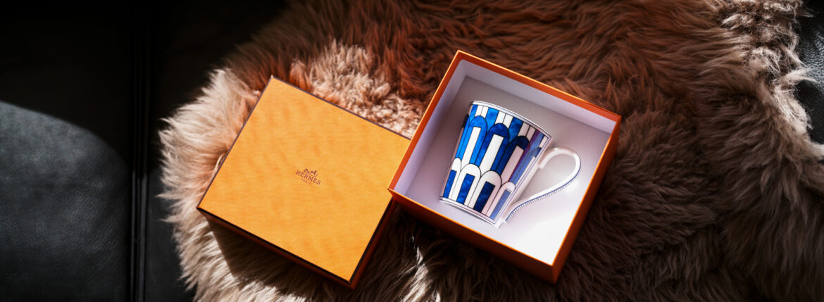 黒を生きる人間にだけ、青は届く。｜BLEUS d’AILLEURS ブルーダイユール マグ JAPAN 日本　愛知 名古屋 Alto e Diritto altoediritto アルトエデリット Blue Reaches Only Those Who Live in Black｜BLEUS d’AILLEURS