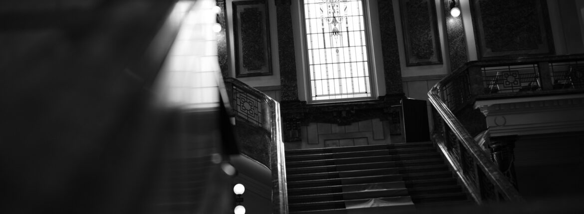 時間は、品格ではなく覚悟を暴く。 — Time Reveals Not Dignity, but Resolve — JAPAN 日本 愛知 名古屋 Alto e Diritto altoediritto アルトエデリット 綴る