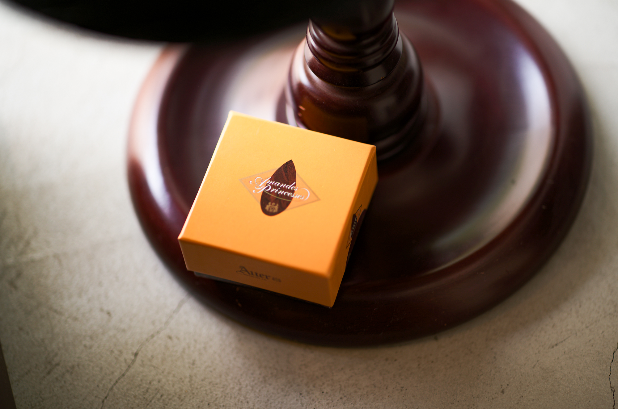 Auer Chocolatier Rue de Rive 4, 1204 Genève, スイス 1939年にジュネーブに創業した伝統的なチョコレート屋 https://www.maison-auer.com/ JAPAN 日本 愛知　名古屋 Alto e Diritto altoediritto アルトエデリット