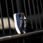 — 静けさに沈む色。 / Color Sinks Into Silence — CQP GENOA / INDIGO SUEDE JAPAN 日本 愛知 名古屋 Alto e Diritto altoediritto アルトエデリット スニーカー インディゴ ネイビー 紺色