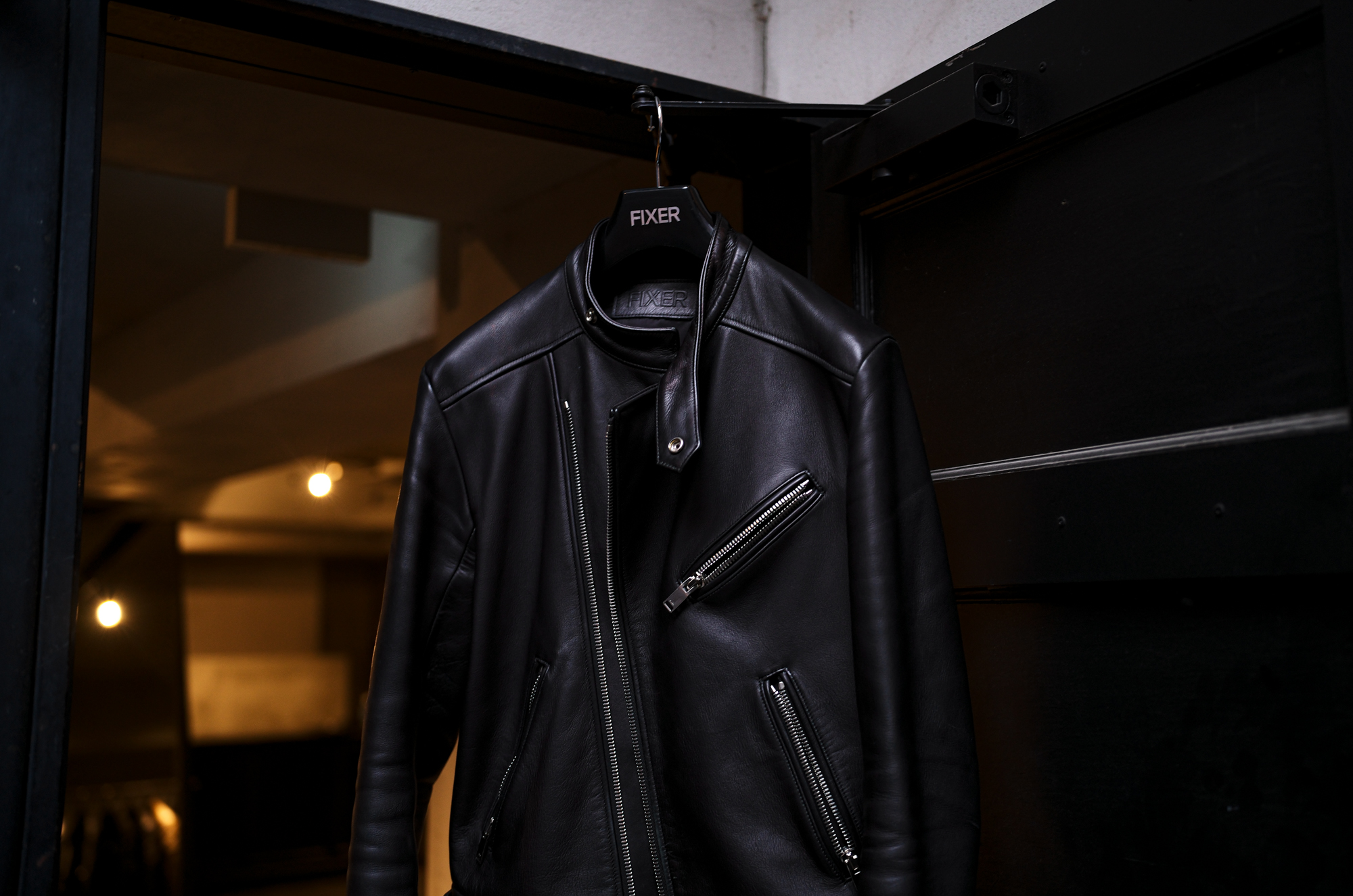 FIXER F1｜始まりは黒だった。 そして、基準もまた黒のままだ。 フィクサー セミダブルライダース ダブルライダース JAPAN 日本 愛知 名古屋 Alto e Diritto altoediritto アルトエデリット