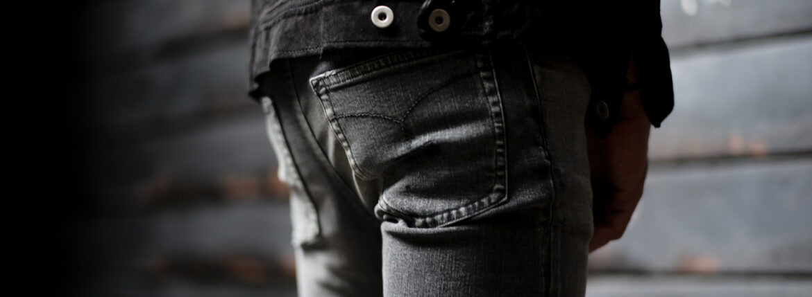 — 細さは、攻撃性になる。 — ISAMU KATAYAMA BACKLASH Stretch Skinny Crash Denim Pants Revival JAPAN 日本 愛知 名古屋 Alto e Diritto altoediritto アルトエデリット デニム クラッシュデニム ブラッククラッシュ