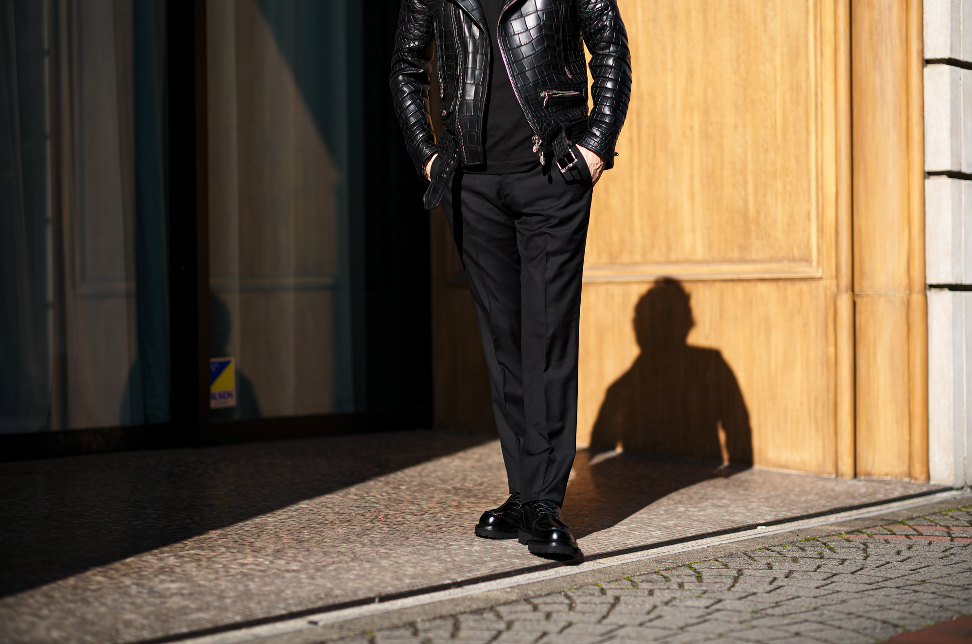 — 春は合わせる季節ではない。選び切る季節だ。 / cuervo bopoha Chris —  JAPAN 日本 愛知　名古屋 Alto e Diritto altoediritto アルトエデリット スラックス ブラック