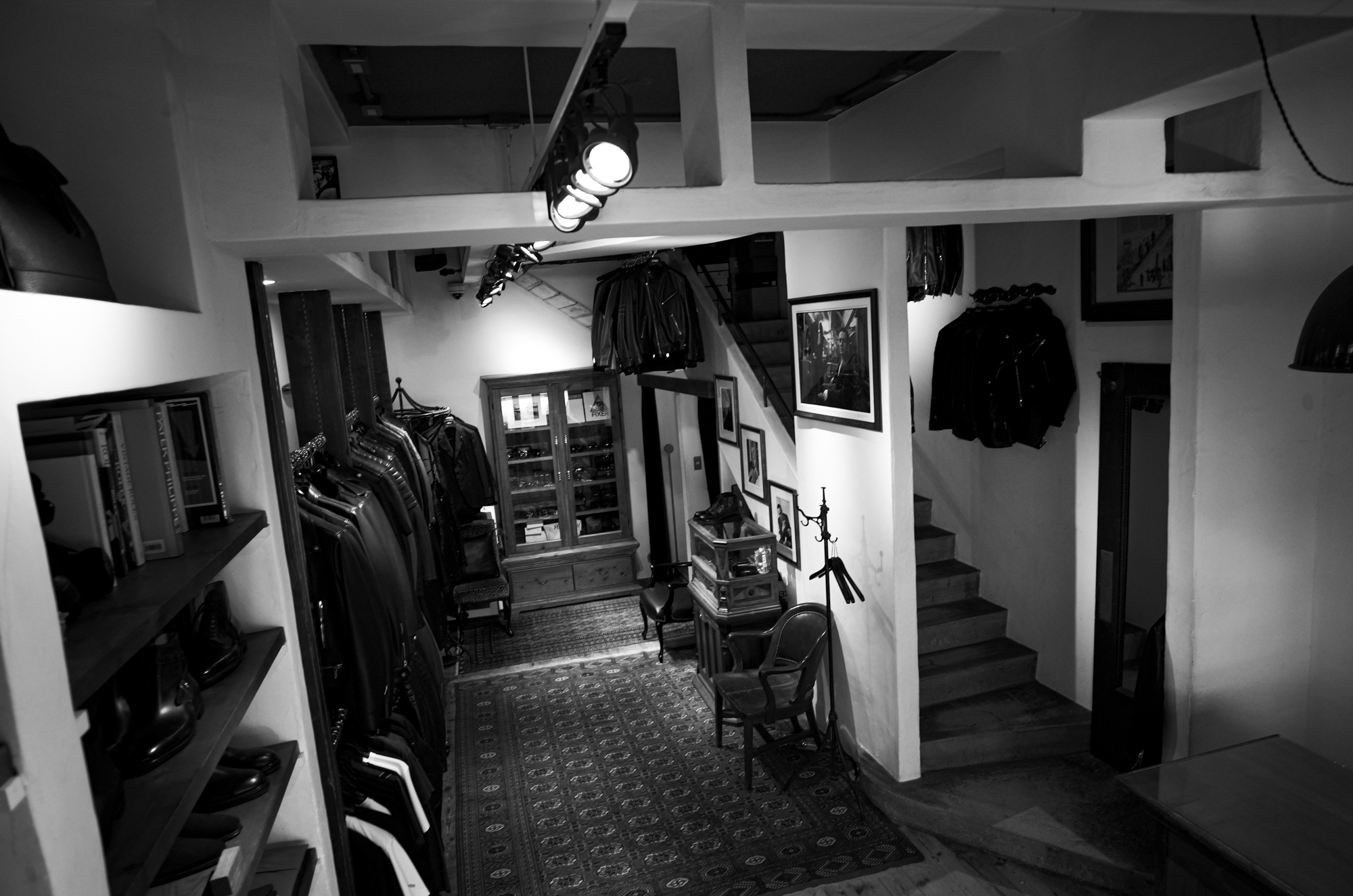 第九章｜なぜ流行を追わないのか — Why We Do Not Chase Trends — 日本 Alto e Diritto altoediritto アルトエデリット 愛知 名古屋 綴る Chapter Nine｜Why We Do Not Chase Trends