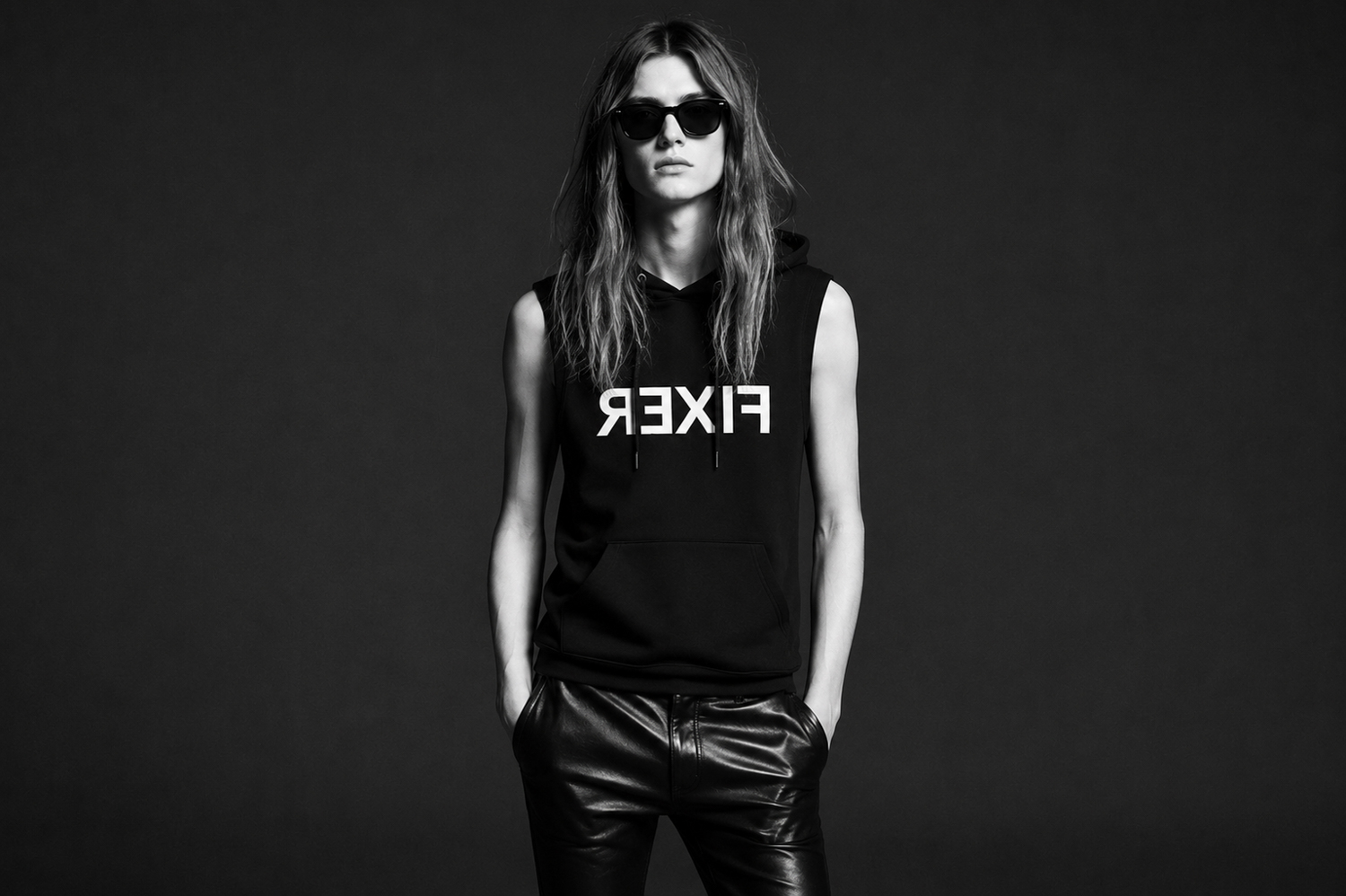 袖を削ぎ落とした、静かな色気。 / FIXER FPK-07 TECHNICAL JERSEY SLEEVELESS HOODIE — JAPAN 日本 愛知 名古屋 Alto e Diritto アルトエデリット フィクサー フーディー パーカー
