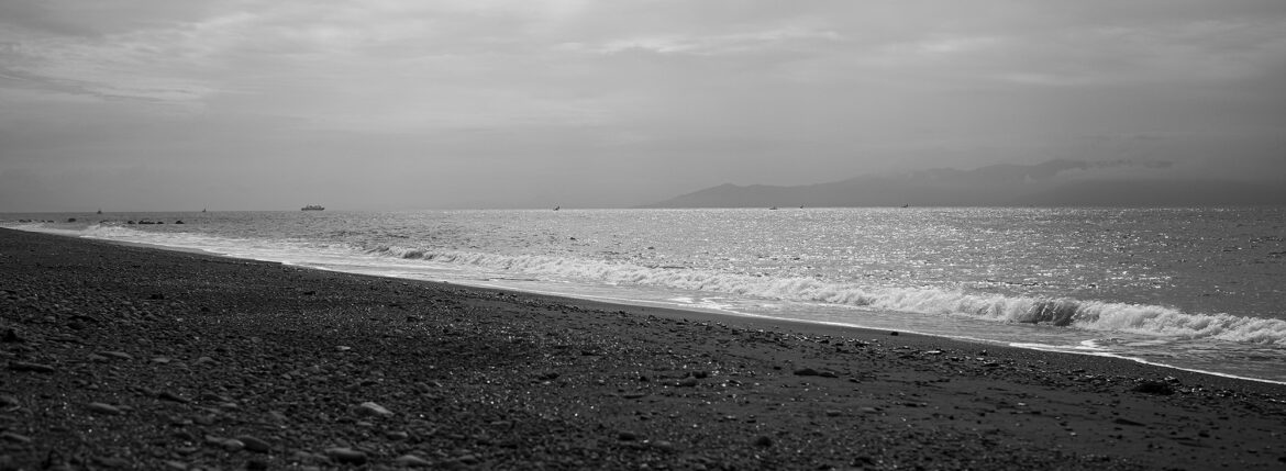 余白の本質。 / The Truth Hidden in Silence — 綴る JAPAN 日本 愛知 名古屋 Alto e Diritto altoediritto アルトエデリット 海 SEA