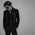 — 三着目で辿り着いた輪郭。 / FIXER BESPOKE F13 DOUBLE RIDERS — SHOULDER-PADDED CASHMERE SUEDE BLACK —のイメージ