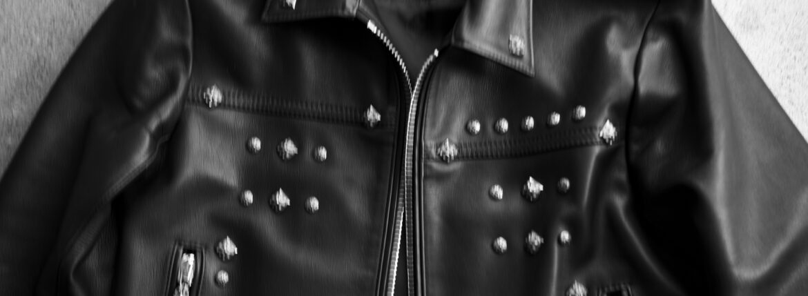 Balvenie Wilhelm (バルヴェニー ヴィルヘルム) No.17 Studs Custom SINGLE RIDERS 925 SILVER (ナンバーセブンティーン スタッズカスタム シングルライダース 925シルバー) COW LEATHER (カウレザー) レザージャケット シングルライダース ジャケット BLACK (ブラック) Made In England (イギリス製) JAPAN 日本 バルヴェニー ヴィルヘルム ナンバーセブンティーン シングルライダース 925シルバー カウレザー レザージャケット シングルライダース ジャケット ブラック Made In England イギリス製 愛知 名古屋 Alto e Diritto altoediritto アルトエデリット スタッズカスタム