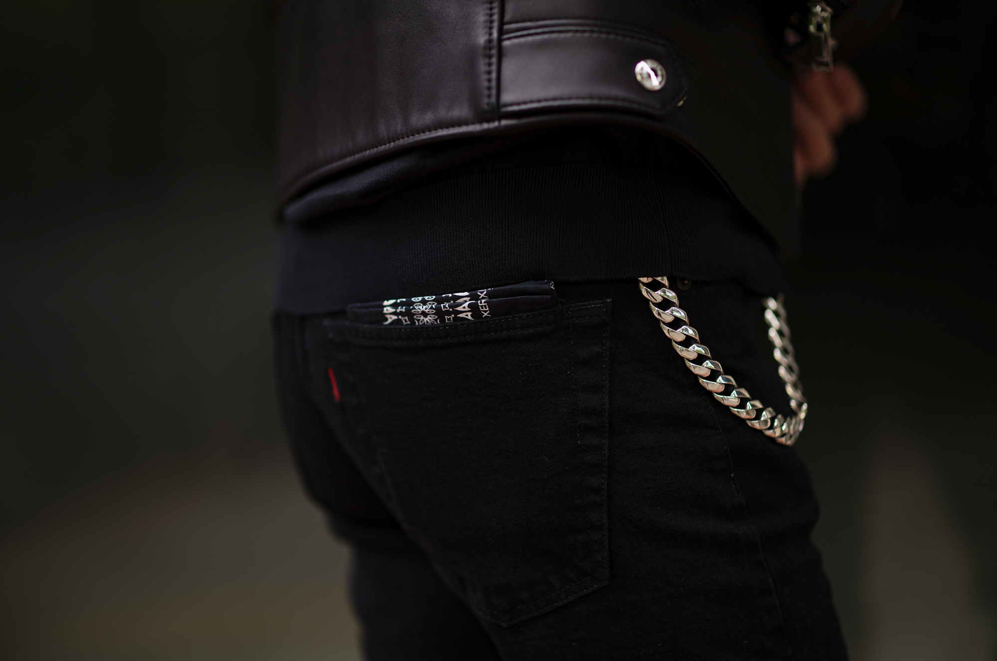 — FIXER FBN-01 BANDANA — BLACK, INTERRUPTED. — 黒に、ノイズを。— JAPAN 日本 愛知 名古屋 Alto e Diritto altoediritto アルトエデリット フィクサー バンダナ